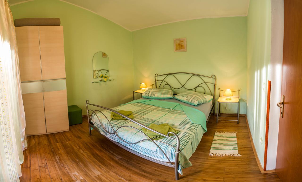 Apartments Angela 1711 Rakalj エクステリア 写真