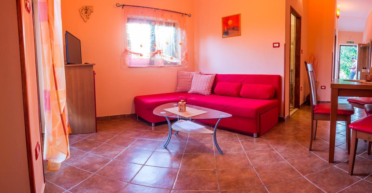 Apartments Angela 1711 Rakalj エクステリア 写真