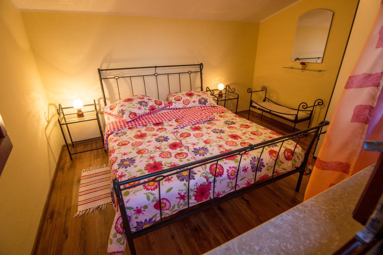 Apartments Angela 1711 Rakalj エクステリア 写真